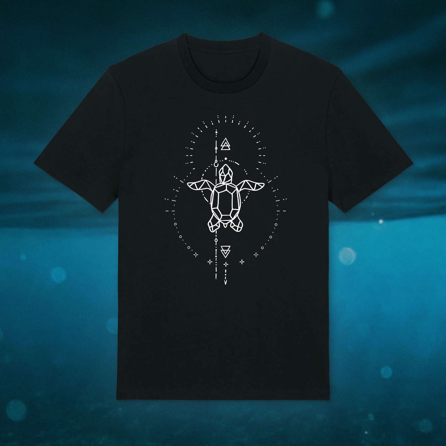 Schwarzes T-Shirt mit einer Schildkröte und astrologischen Elementen